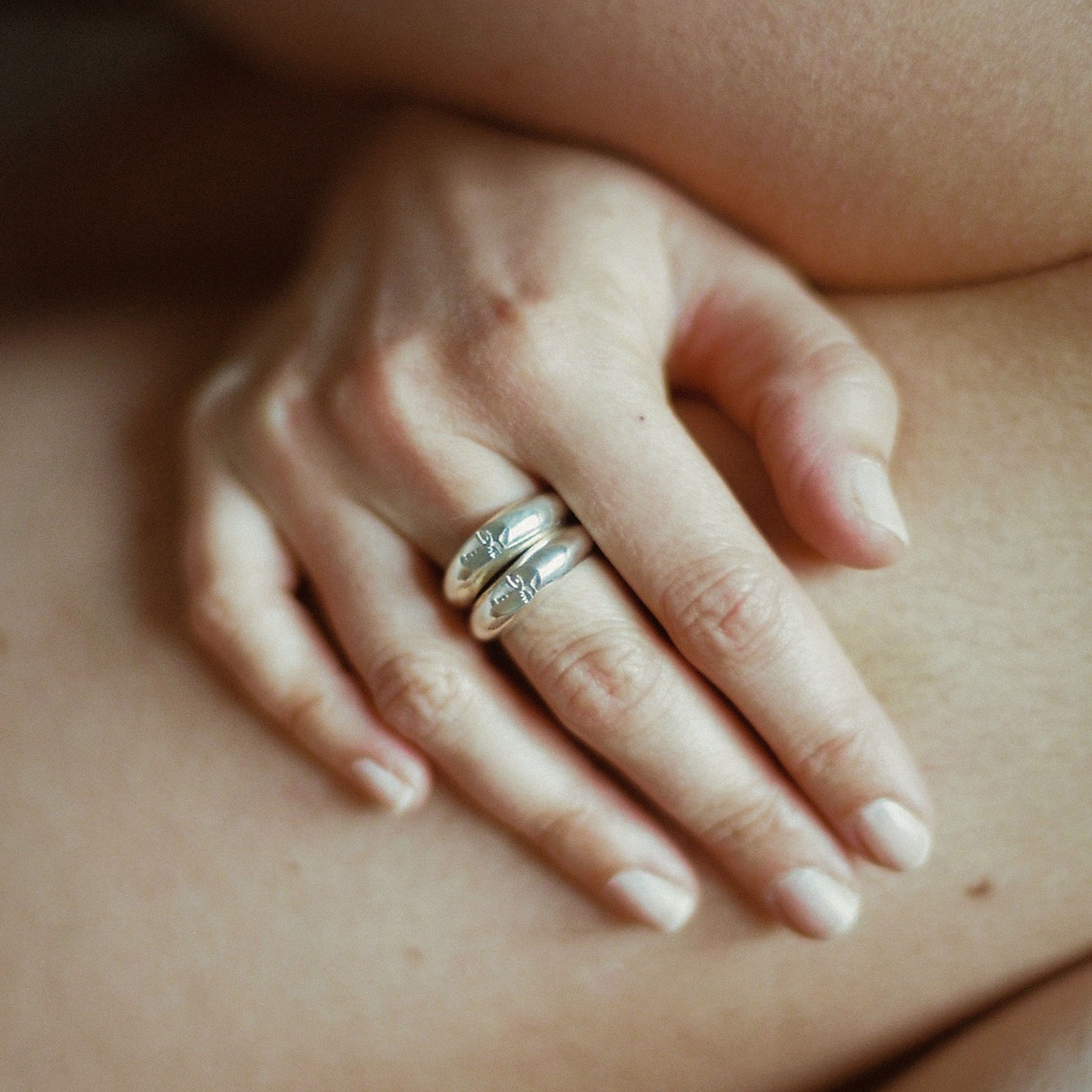 Bagues « Parejas » - Laiton doré - 2021 Bagues « Parejas » - Laiton doré - 2021