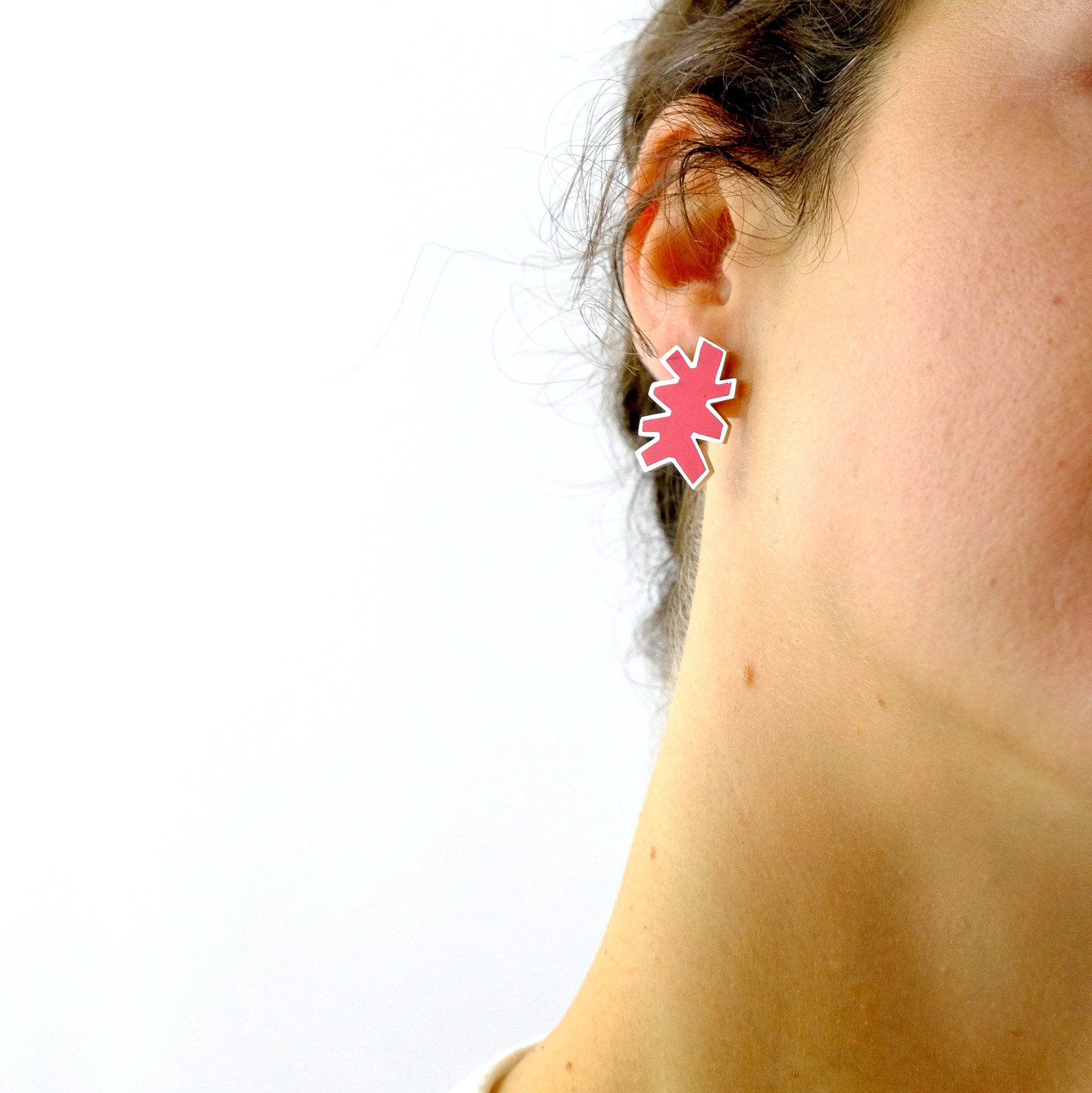 Boucles d'oreille Collection Couleur rouge Laques Formes Geometrique Fontes Virgile Bruniau Boucles d'oreille Collection Couleur rouge Laques Formes Geometrique Fontes Virgile Bruniau