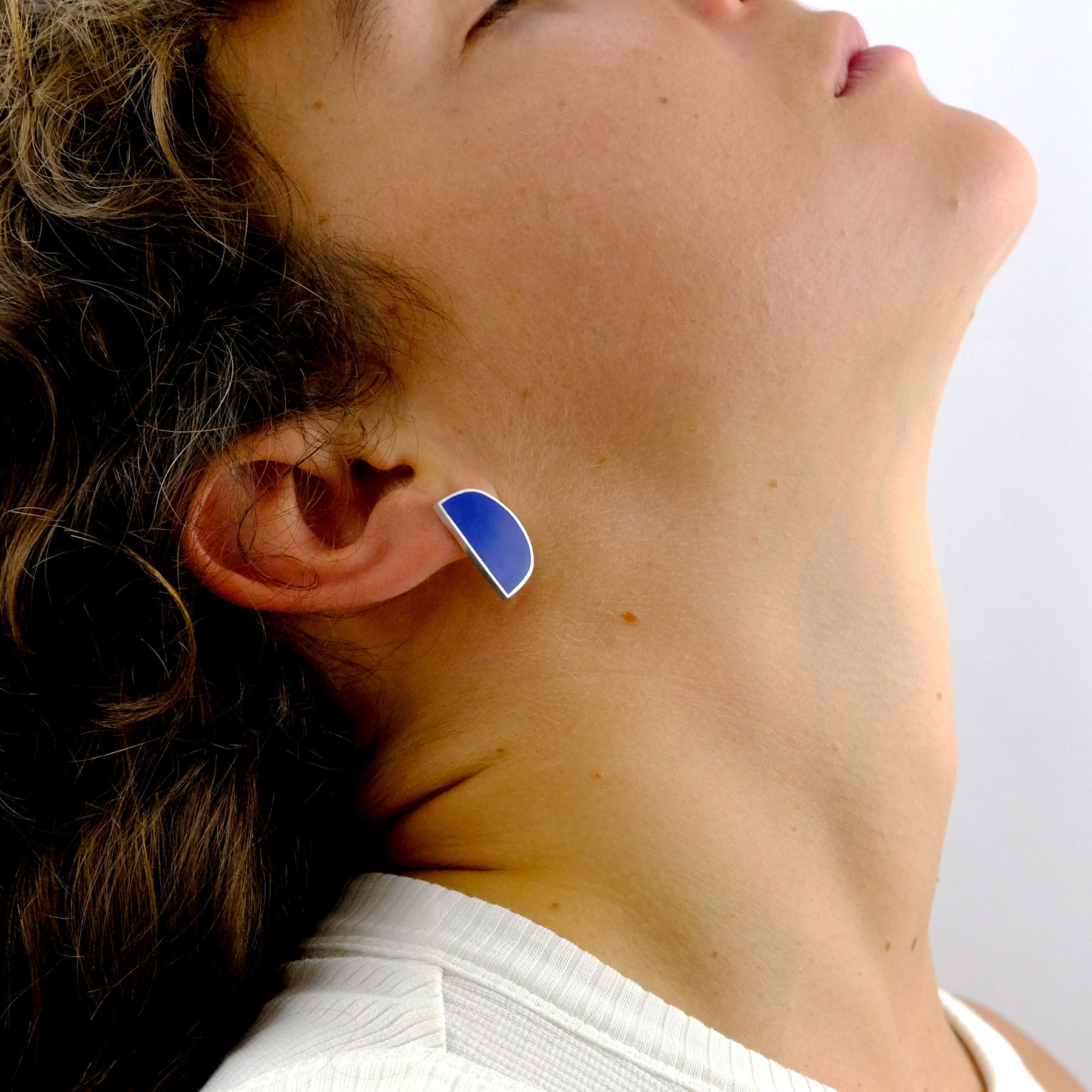 Boucles d'oreille Collection Couleur bleu Laques Formes Geometrique Fontes Virgile Bruniau Boucles d'oreille Collection Couleur bleu Laques Formes Geometrique Fontes Virgile Bruniau